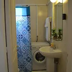 13 Sandy Mackenzie شقة *