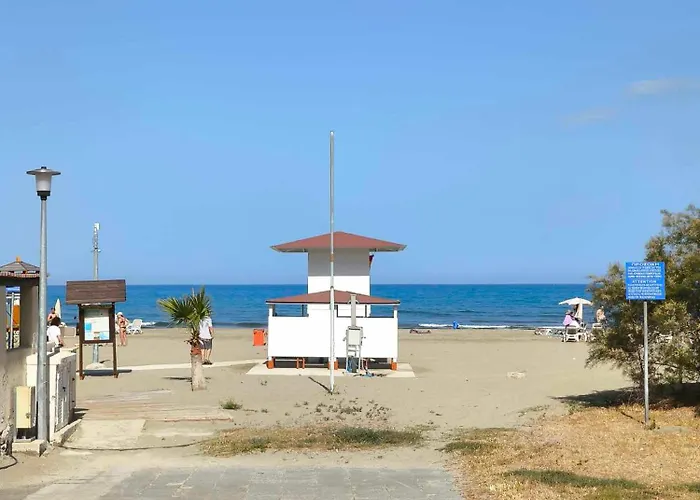 13 Sandy Mackenzie Apartament Larnaca